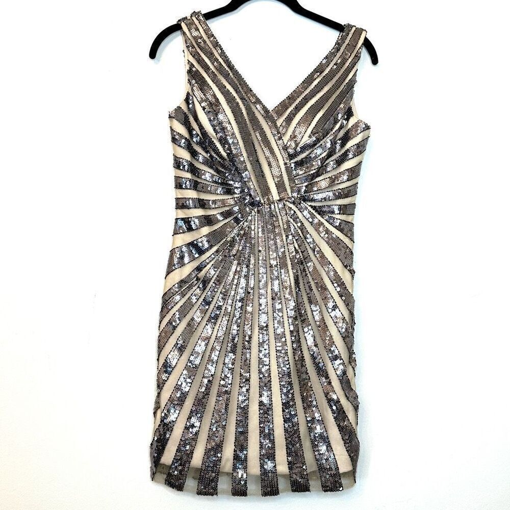 Milano Formals Sleeveless V-Neck Sequin Prom Party Mini Dress Silver Size 0